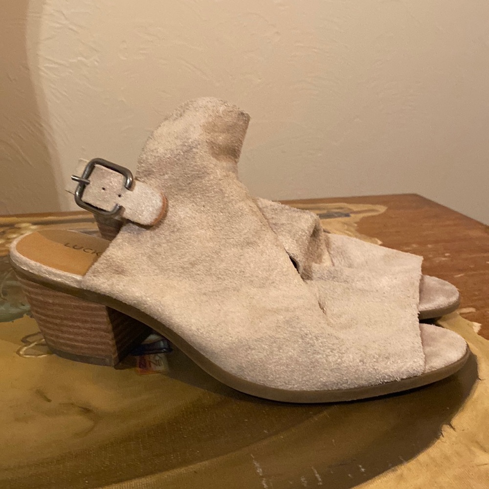 Lucky Brand leather heeled sandals